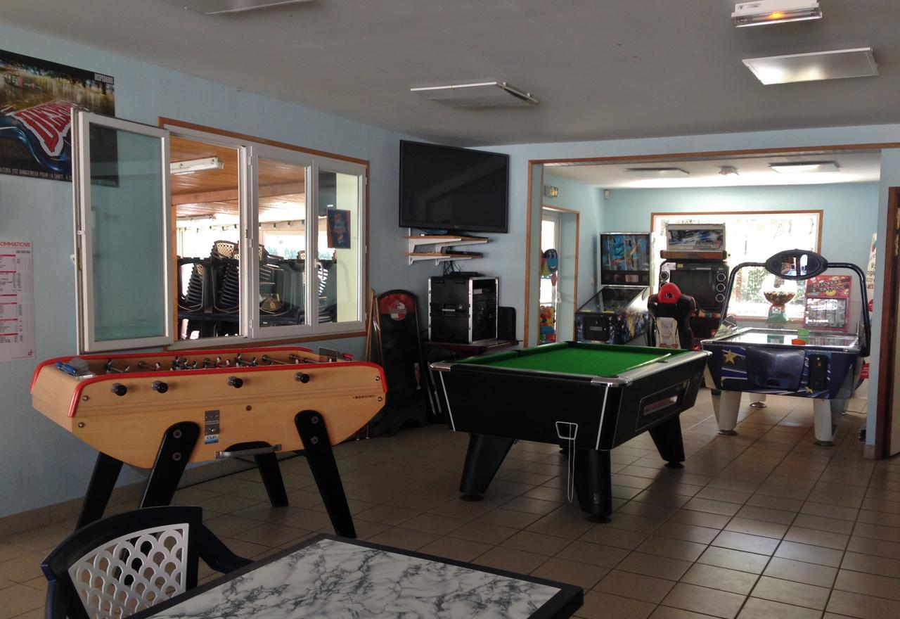 Camping Le Dauphin Hotel Saint-Georges-de-Didonne Exterior foto