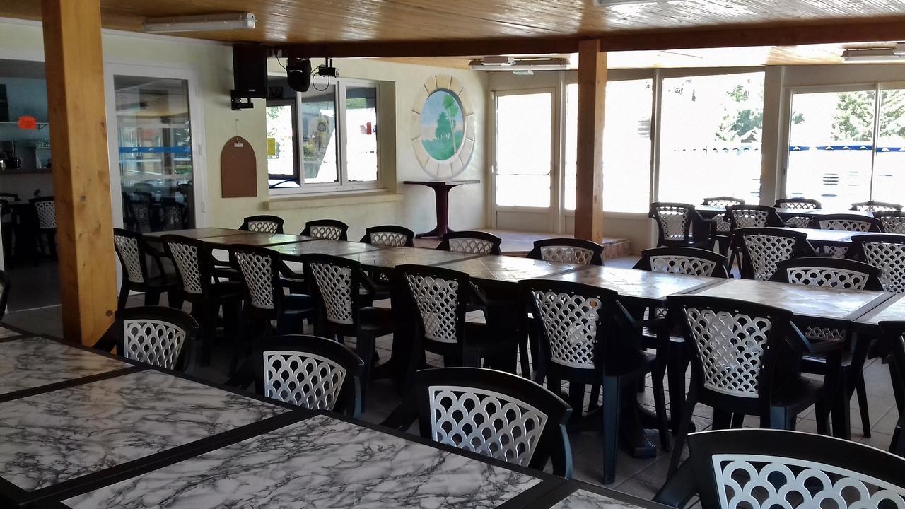 Camping Le Dauphin Hotel Saint-Georges-de-Didonne Exterior foto