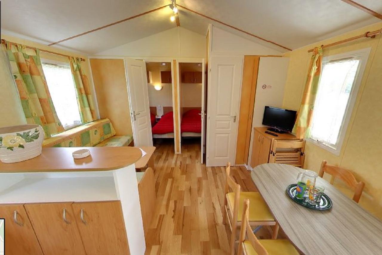 Camping Le Dauphin Hotel Saint-Georges-de-Didonne Exterior foto