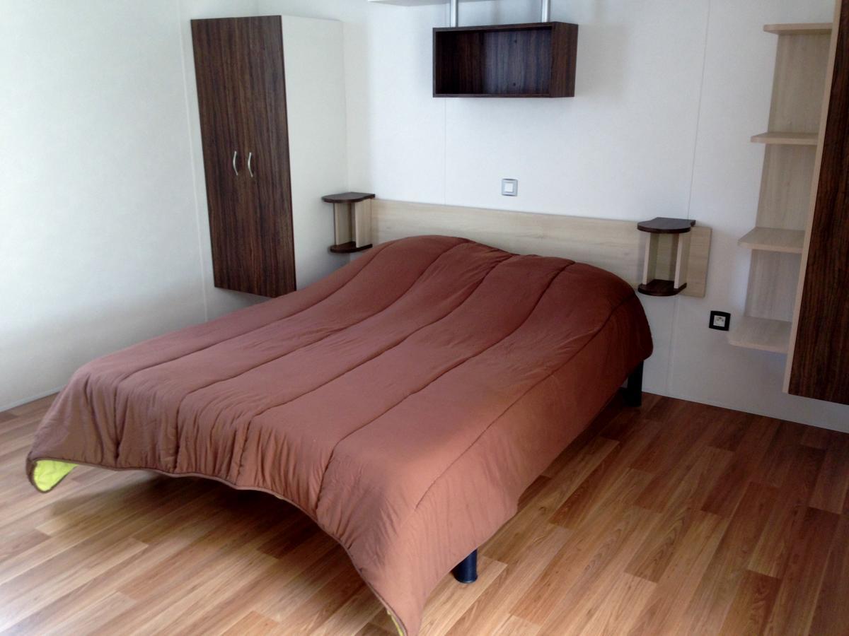 Camping Le Dauphin Hotel Saint-Georges-de-Didonne Exterior foto