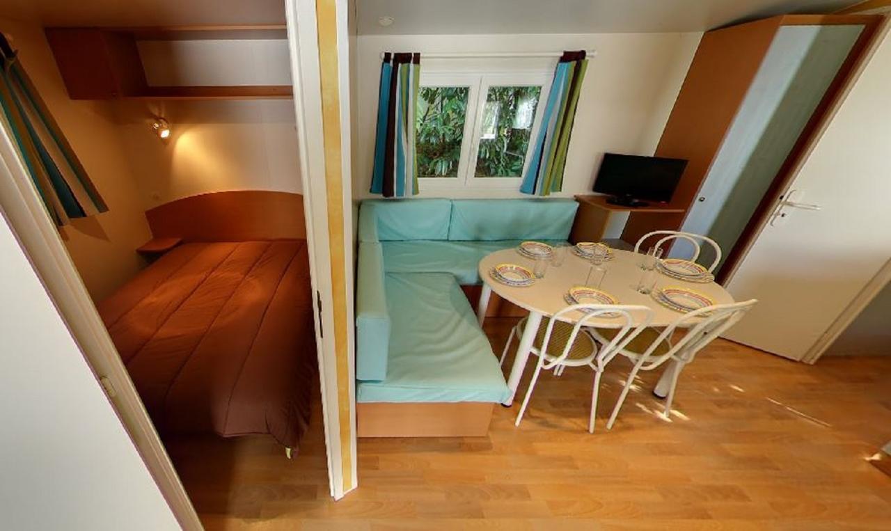 Camping Le Dauphin Hotel Saint-Georges-de-Didonne Exterior foto